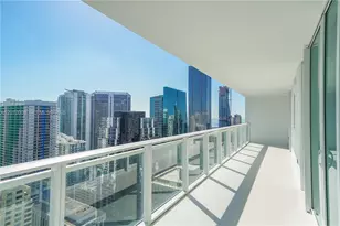 1080 Brickell Ave, Miami, FL 33131 - Photo 2