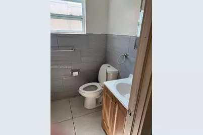 1750 Madison St #2, Hollywood, FL 33020 - Photo 6