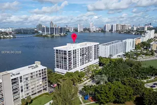 17720 N Bay Rd, Sunny Isles Beach, FL 33160 - Photo 20