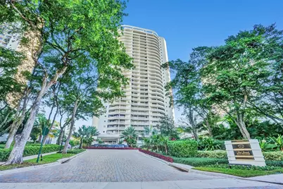 3000 Island Blvd #1106, Aventura, FL 33160 - Photo 2