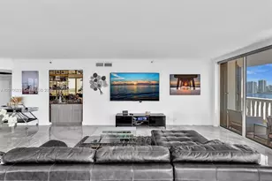3000 Island Blvd, Aventura, FL 33160 - Photo 12