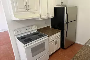 401 SW 13th Pl, Deerfield Beach, FL 33441 - Photo 1
