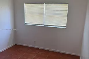 401 SW 13th Pl, Deerfield Beach, FL 33441 - Photo 8