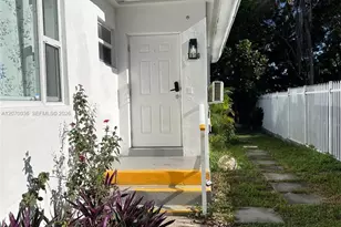 1130 NE 111th St, Miami, FL 33161 - Photo 2