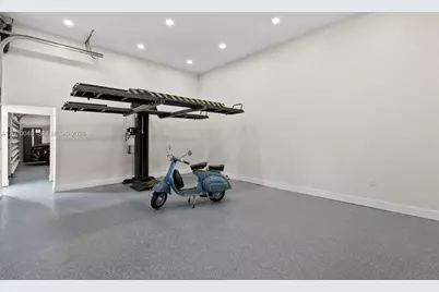 257 N Coconut Ln, Miami Beach, FL 33139 - Photo 44