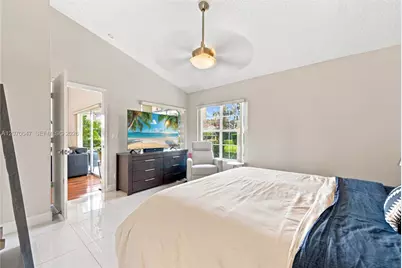 10852 Cypress Glen Dr, Coral Springs, FL 33071 - Photo 22
