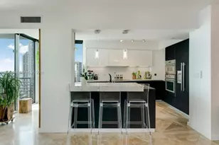 335 S Biscayne Blvd, Miami, FL 33131 - Photo 12