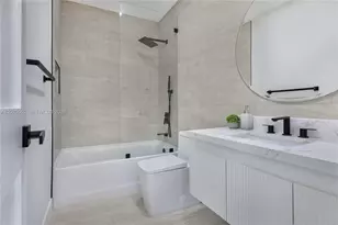 480 NE 109th St, Miami, FL 33161 - Photo 14