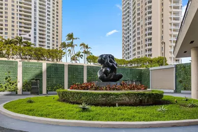 540 Brickell Key Dr #1519, Miami, FL 33131 - Photo 40