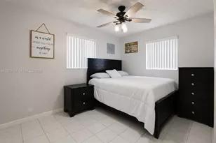 19221 SW 319th St, Homestead, FL 33030 - Photo 14