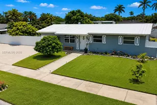 19221 SW 319th St, Homestead, FL 33030 - Photo 2