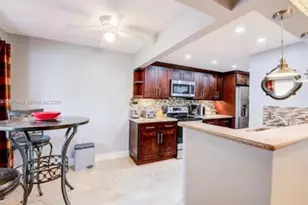 7401 NW 16th St, Plantation, FL 33313 - Photo 2