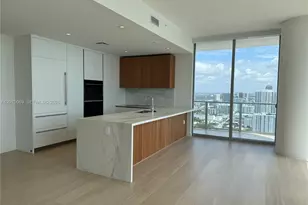 1400 Biscayne Blvd, Miami, FL 33132 - Photo 10