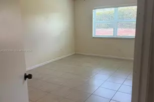 2255 SE 27th Dr, Homestead, FL 33035 - Photo 6
