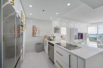 7601 E Treasure Dr #PH103, North Bay Village, FL 33141 - Photo 6