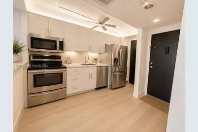 5401 Collins Ave #144, Miami Beach, FL 33140 - Photo 30