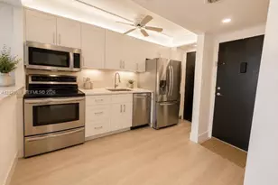 5401 Collins Ave, Miami Beach, FL 33140 - Photo 30