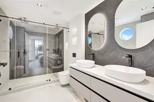 1170 101st St, Bay Harbor Islands, FL 33154 - Photo 12