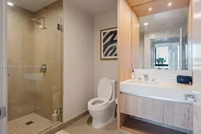 11 NE 6th #1210, Miami, FL 33132 - Photo 8