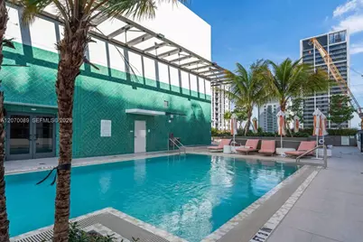 11 NE 6th #1210, Miami, FL 33132 - Photo 14
