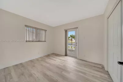 8502 NW 59th St, Tamarac, FL 33321 - Photo 12