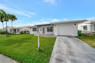 8502 NW 59th St, Tamarac, FL 33321 - Photo 2