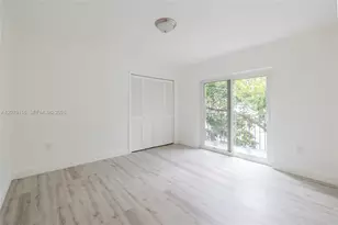 1091 SW 4th St, Miami, FL 33130 - Photo 6
