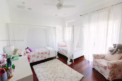 335 W Enid Dr, Key Biscayne, FL 33149 - Photo 24