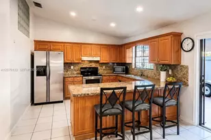 2219 SW 137th Pl, Miami, FL 33175 - Photo 2