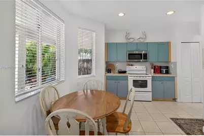 15809 SW 65th Ter, Miami, FL 33193 - Photo 14