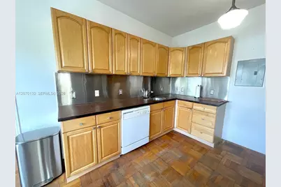 4035 N Meridian Ave #305, Miami Beach, FL 33140 - Photo 8