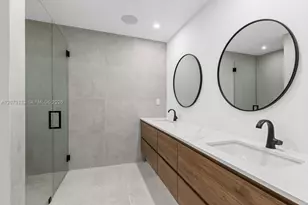 200 N 52nd Ave, Hollywood, FL 33021 - Photo 8