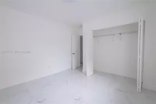 979 SW 10th St, Miami, FL 33130 - Photo 8