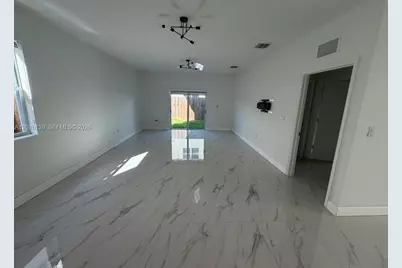 1409 SE 26th Ter #1409, Homestead, FL 33035 - Photo 10