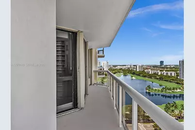 20185 E Country Club Dr #2101, Aventura, FL 33180 - Photo 22