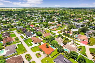 15735 SW 153rd Ave, Miami, FL 33187 - Photo 38