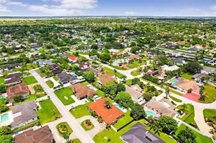 15735 SW 153rd Ave, Miami, FL 33187 - Photo 38