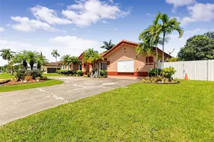 15735 SW 153rd Ave, Miami, FL 33187 - Photo 44