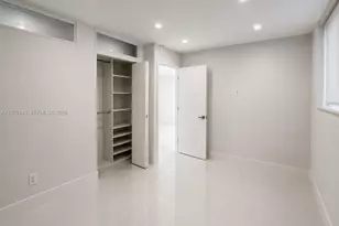 19390 Collins Ave, Sunny Isles Beach, FL 33160 - Photo 8