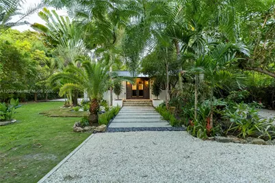 10901 NE 3rd Ave, Miami, FL 33161 - Photo 28