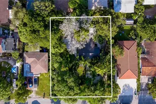 10901 NE 3rd Ave, Miami, FL 33161 - Photo 30