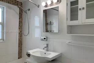 7207 Bay Dr, Miami Beach, FL 33141 - Photo 6