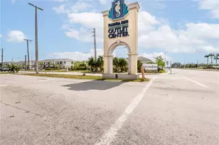 302 NE 1st Dr, Florida City, FL 33034 - Photo 36