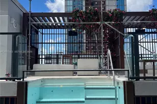 20 NE 11th St, Miami, FL 33132 - Photo 36
