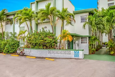 1334 Alton Rd #A6, Miami Beach, FL 33139 - Photo 2