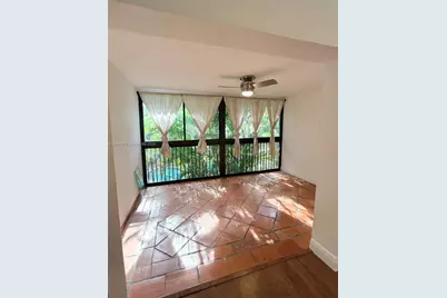 1231 SE 1st St #12, Fort Lauderdale, FL 33301 - Photo 10