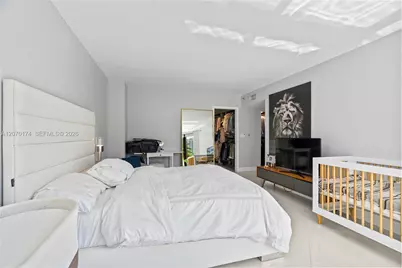1000 W Island Blvd #202, Aventura, FL 33160 - Photo 46