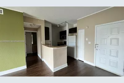 6001 SW 70th St #625, South Miami, FL 33143 - Photo 4