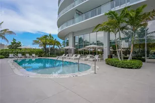 2411 Laguna Cir, Miami, FL 33181 - Photo 32