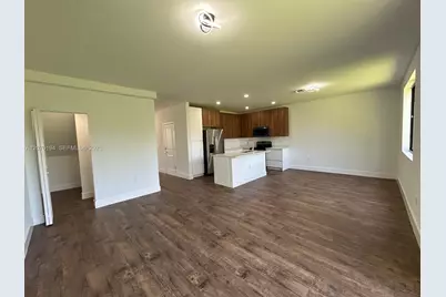854 SW 1st St #0, Florida City, FL 33034 - Photo 8